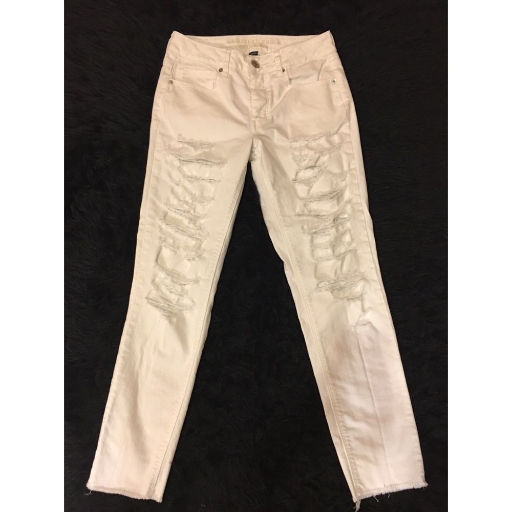 American Eagle White Distressed Tomgirl Jeans